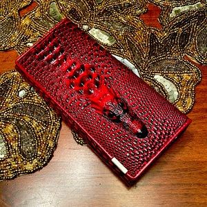 ✨ SOLD ✨ Alligator wallet (red/black)